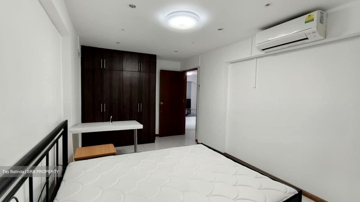 Blk 157 Mayflower Shopping & Food Centre (Ang Mo Kio), HDB 3 Rooms #556610451